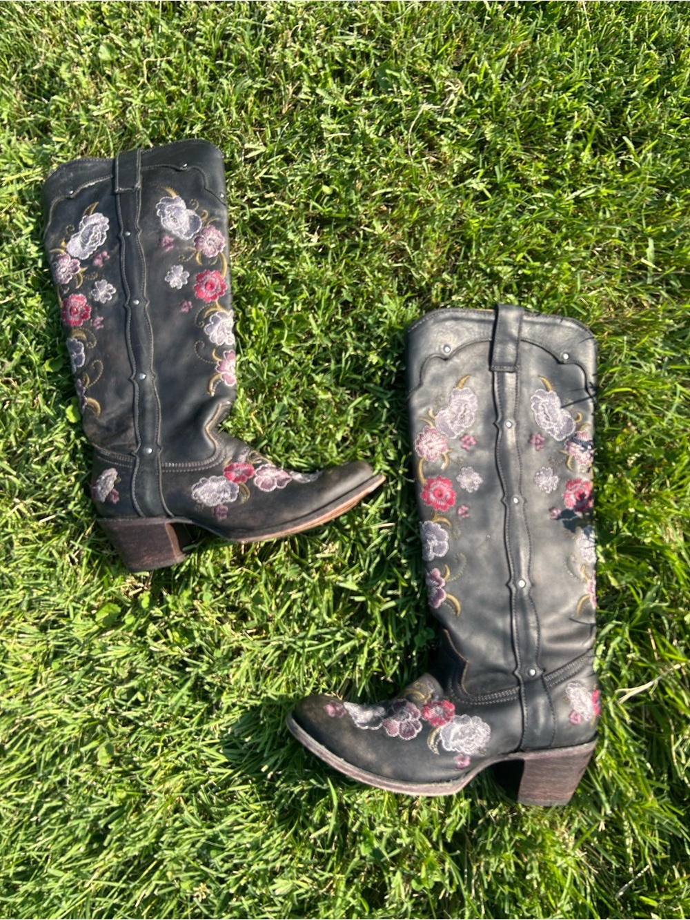 Corral boots